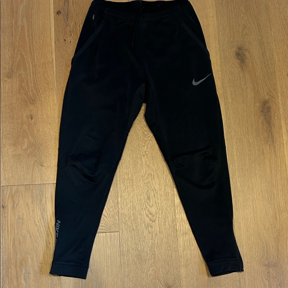 Nike Black Therma-fit Pants size small